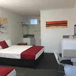 Southern Cross Motel
