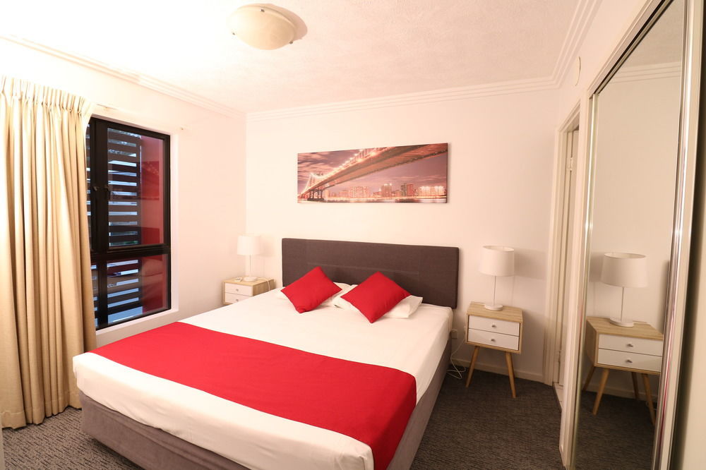 Aparthotel Southern Cross 4*